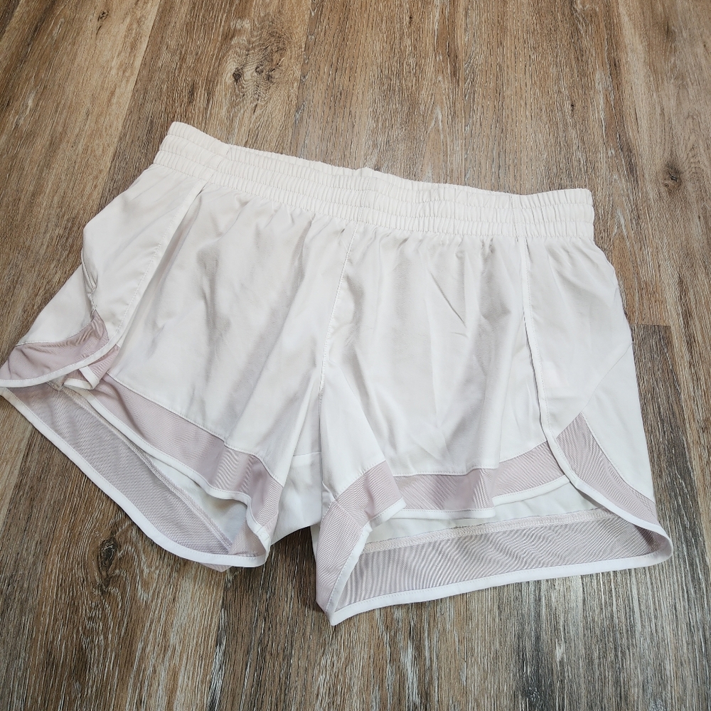 Athleta Mesh Racer Run Short 4" Size Large